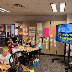 Mrs. Fitzgibbon's 3rd grade class on computers for Hour of Code